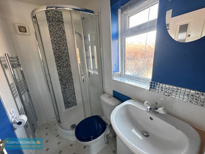 En-Suite- click for photo gallery